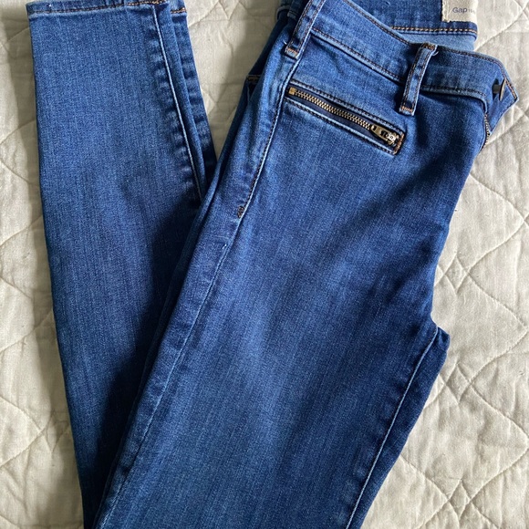 Dark Denim Gap Skinny Jeans - Picture 7 of 7